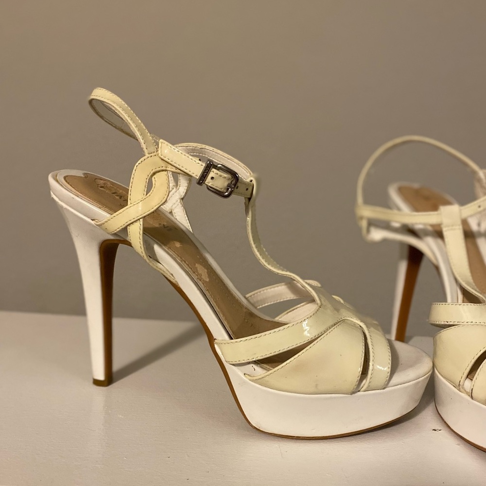 Gianni Bini two tone faux leather stilettos